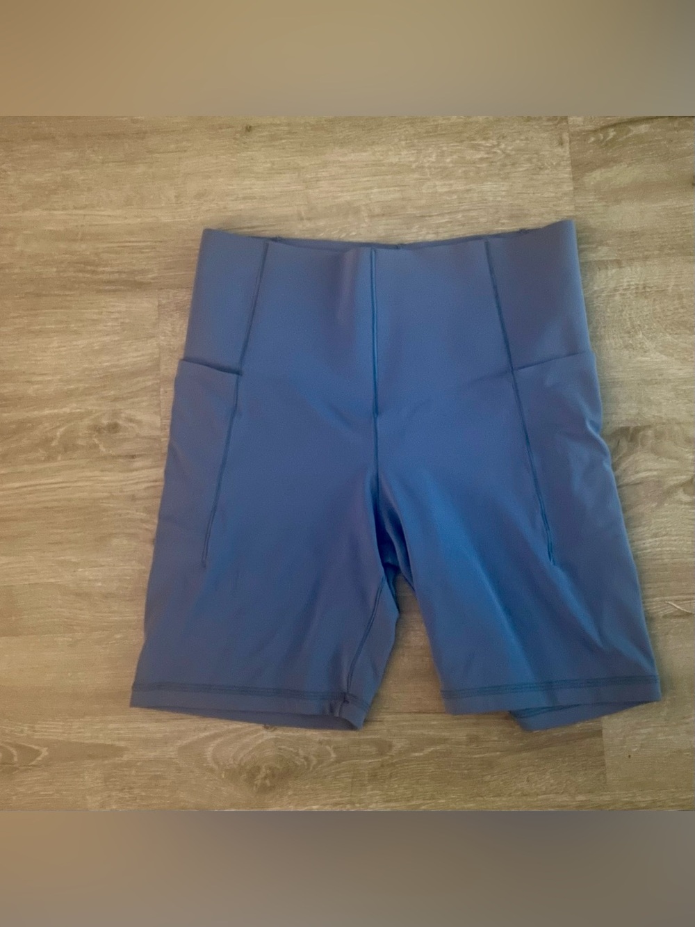 OFFLINE by Aerie Real Me XTRA High Waisted 7" Pocket Bike Shorts - Blue L